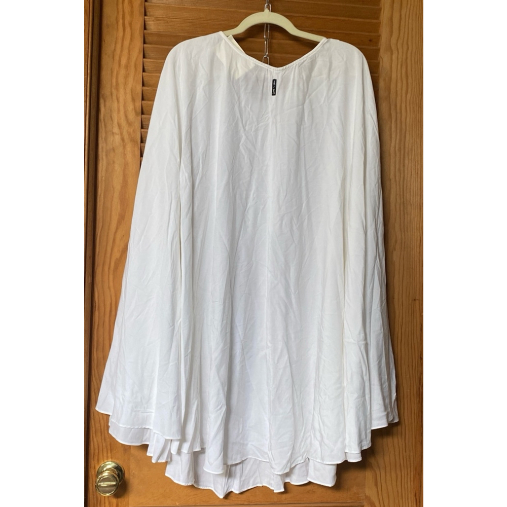 Women's A|X Armani Exchange White Cape/Poncho Size 6